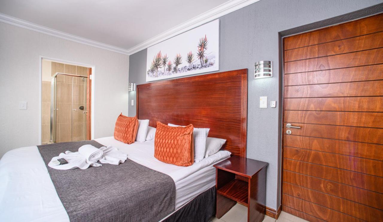 Khayalami Hotel - Mbombela Kültér fotó