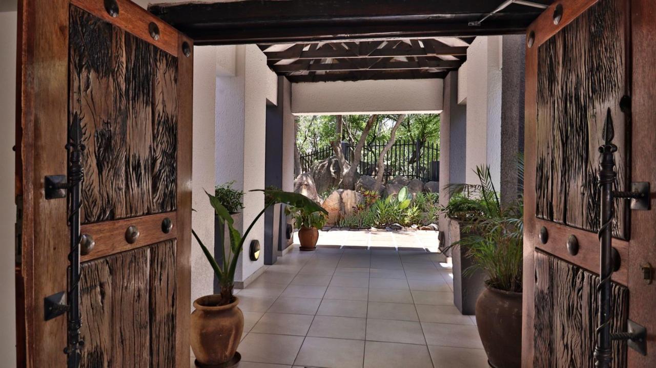 Khayalami Hotel - Mbombela Kültér fotó
