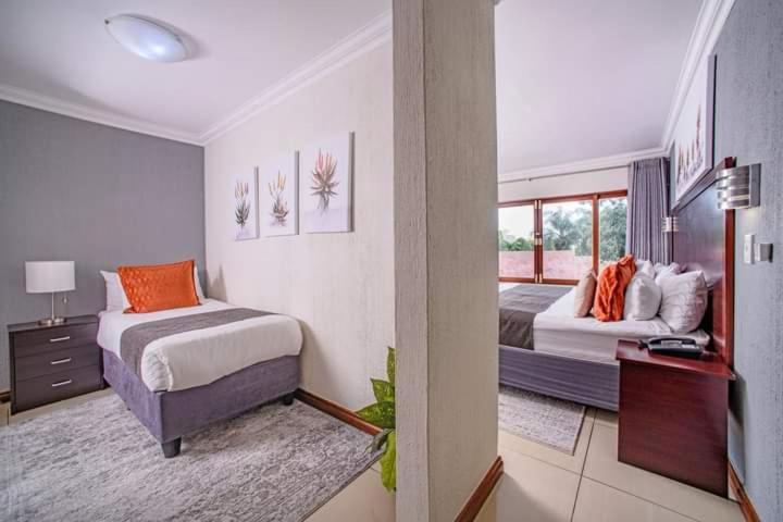 Khayalami Hotel - Mbombela Kültér fotó