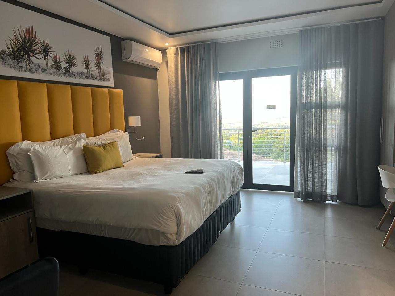 Khayalami Hotel - Mbombela Kültér fotó